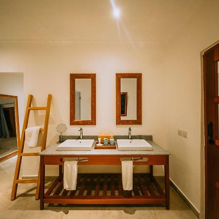 Kivuli Beach Resort 帕杰 外观 照片
