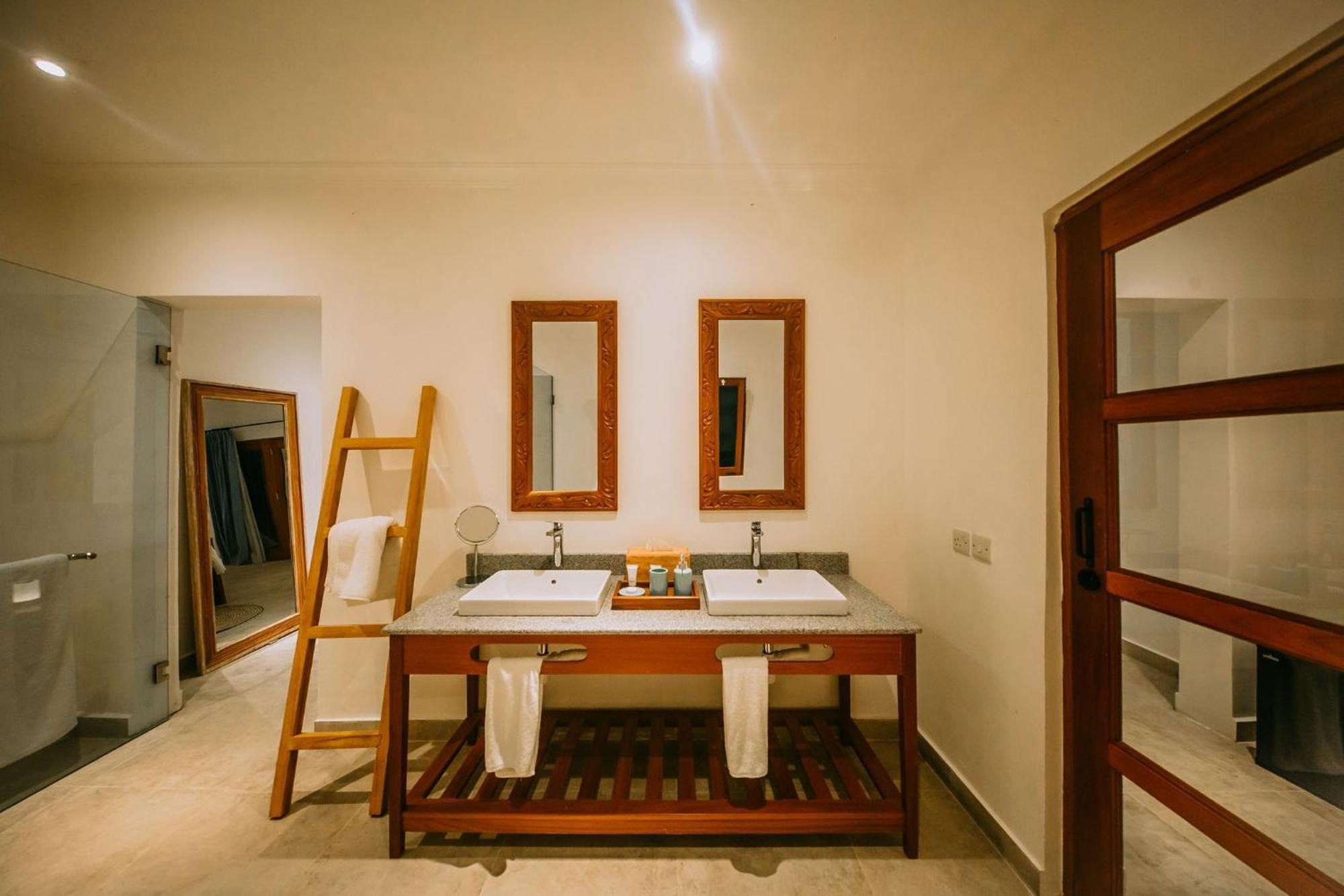 Kivuli Beach Resort 帕杰 外观 照片